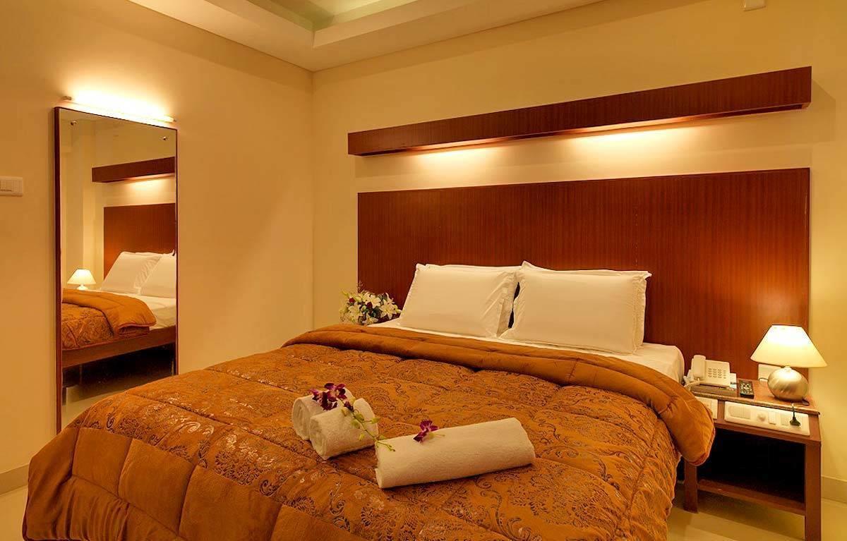 Dhanunjayas Luxury Hotel Hosūr Exteriér fotografie